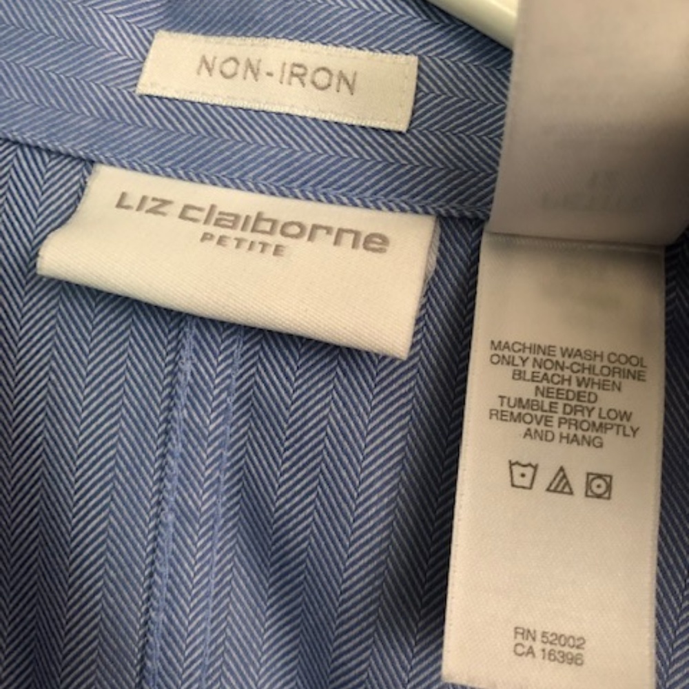 Women: Liz Claiborne Button-down Dress Shirt - Picture 6 of 6